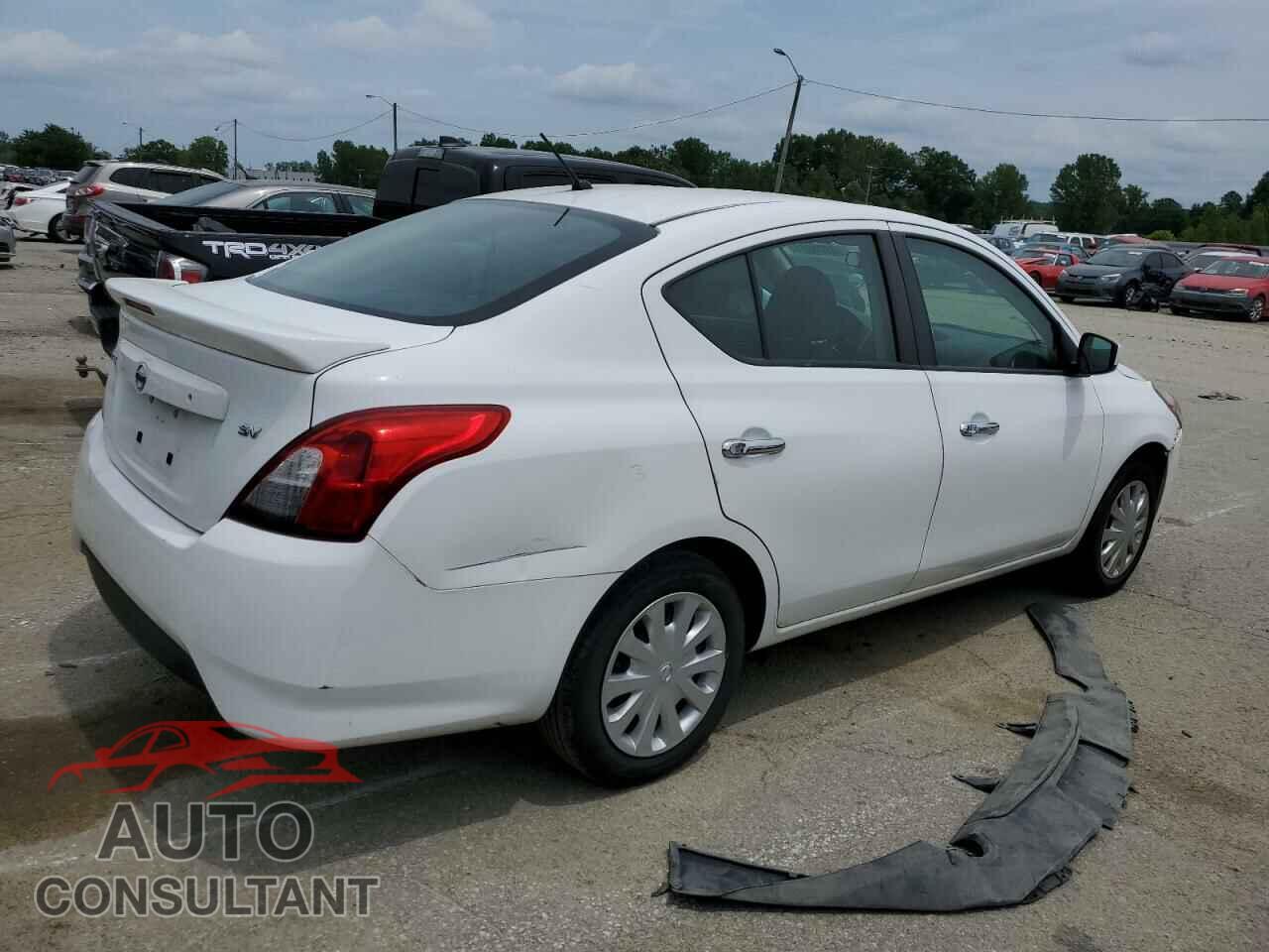 NISSAN VERSA 2019 - 3N1CN7AP3KL864570