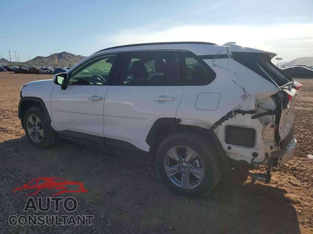 TOYOTA RAV4 2024 - JTMP1RFV6RD109359