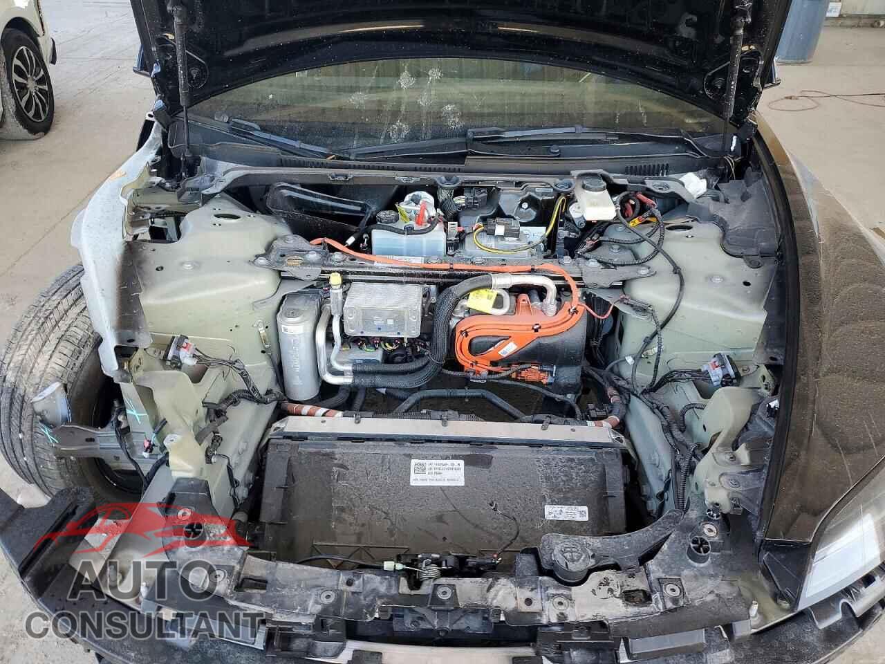 TESLA MODEL 3 2024 - 5YJ3E1EA5RF856138