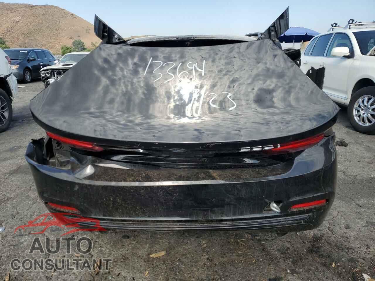 BMW 3 SERIES 2016 - WBA8E9G59GNU29545