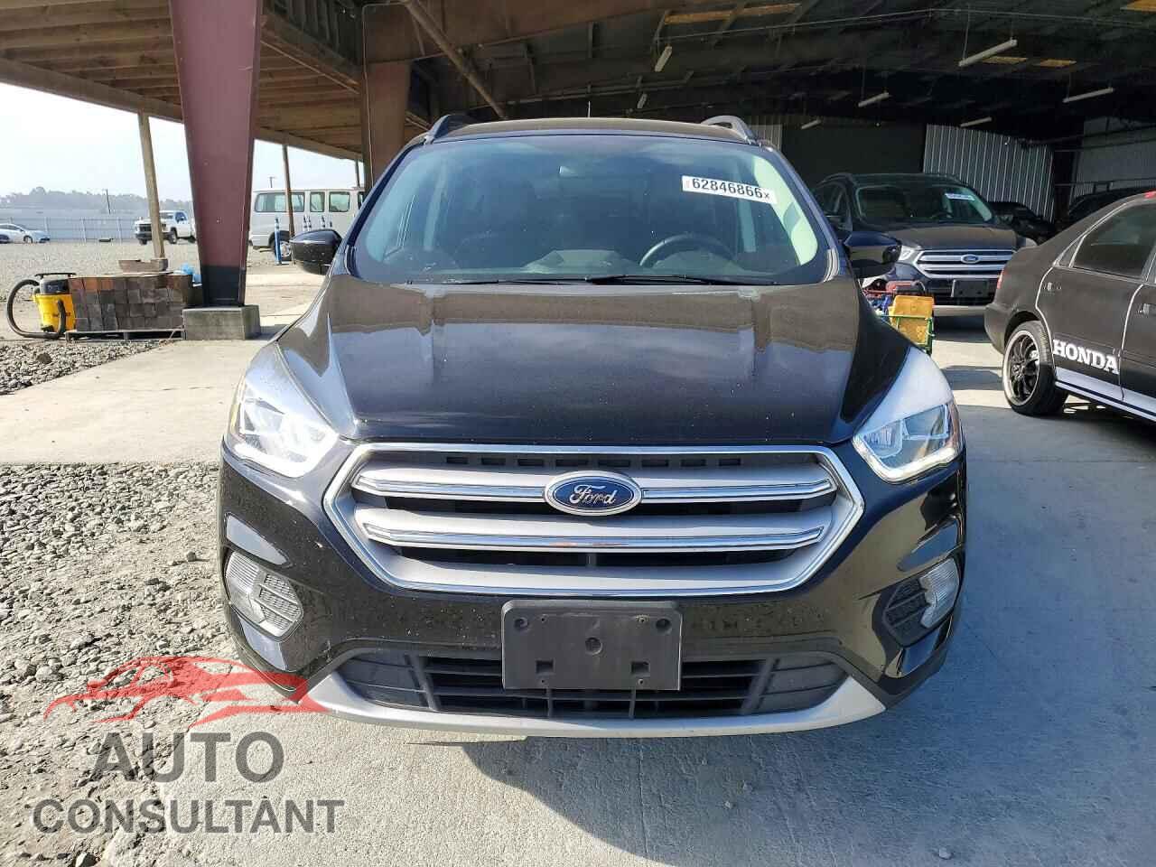 FORD ESCAPE 2018 - 1FMCU9HD8JUC76798