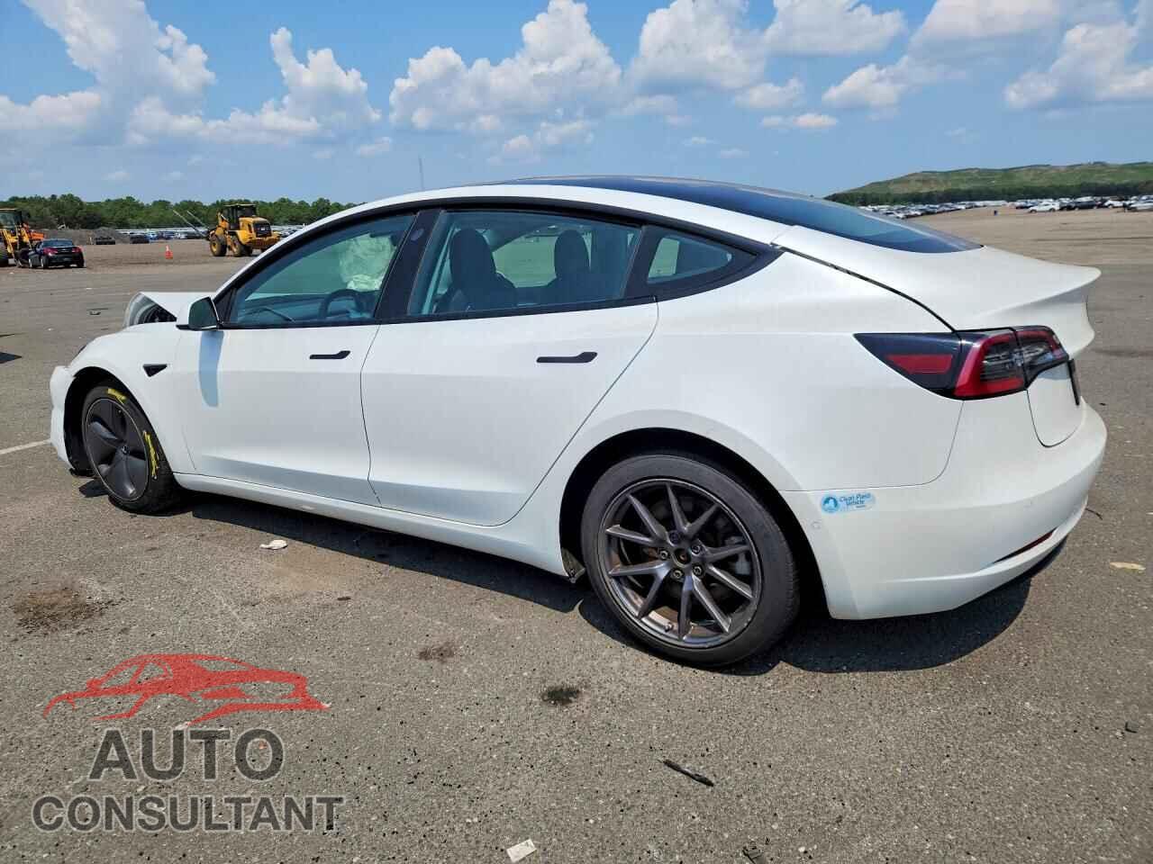 TESLA MODEL 3 2021 - 5YJ3E1EB4MF051037