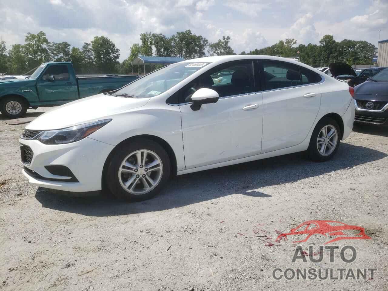 CHEVROLET CRUZE 2018 - 1G1BE5SM6J7168668