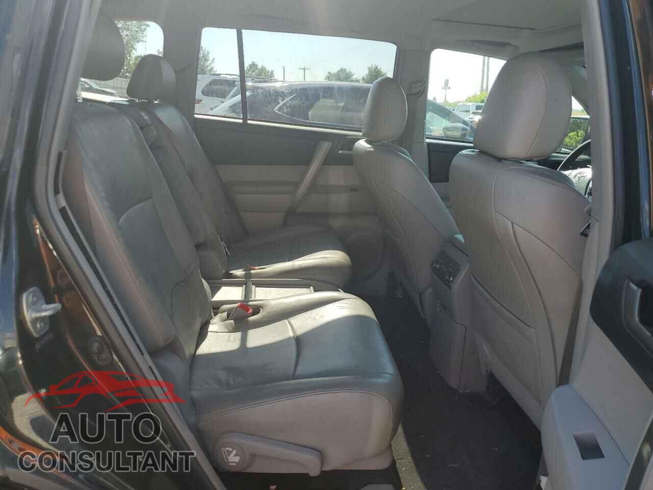 TOYOTA HIGHLANDER 2013 - 5TDBK3EH8DS240435