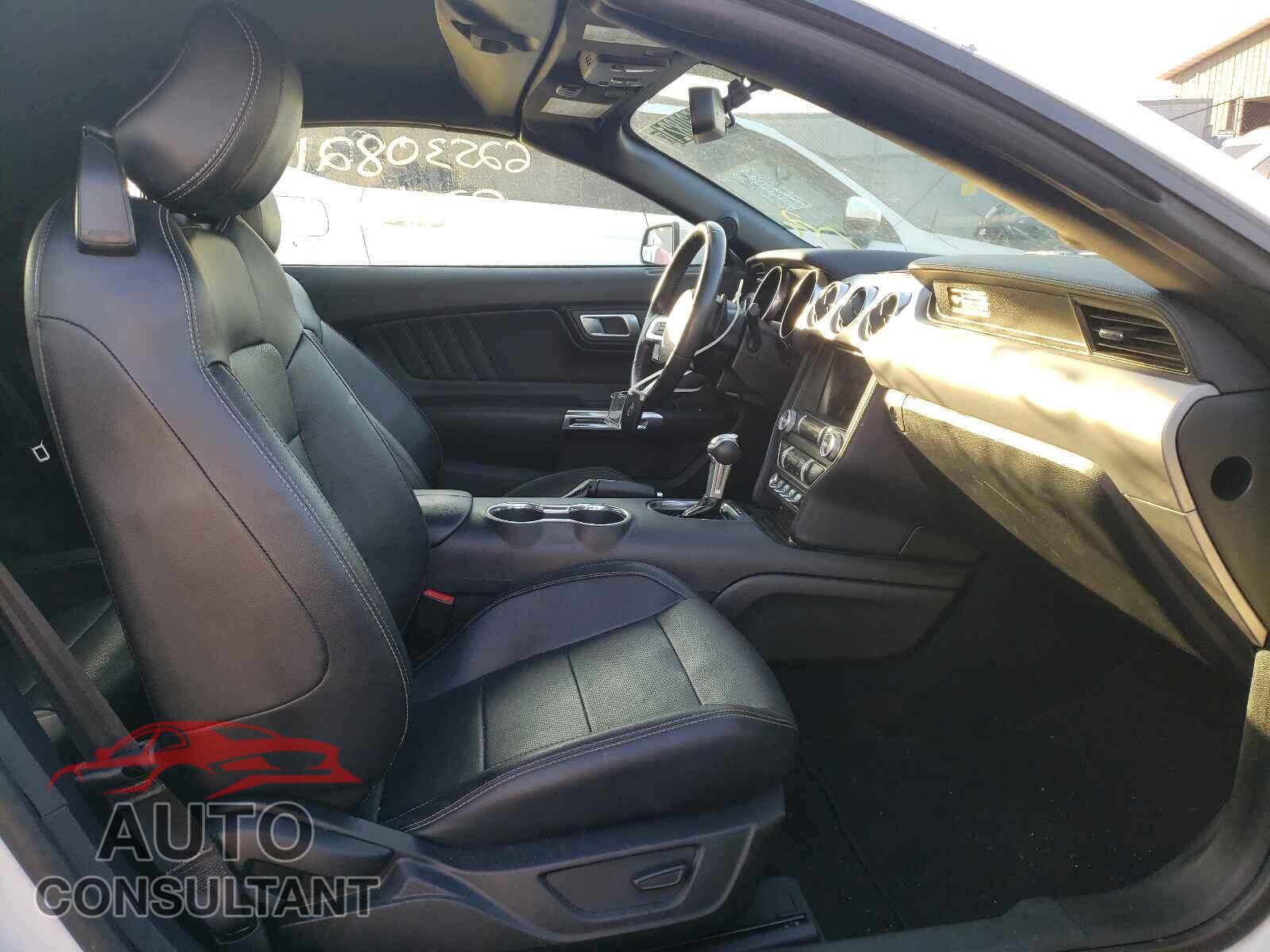 FORD MUSTANG 2020 - 1FATP8UH4L5139522