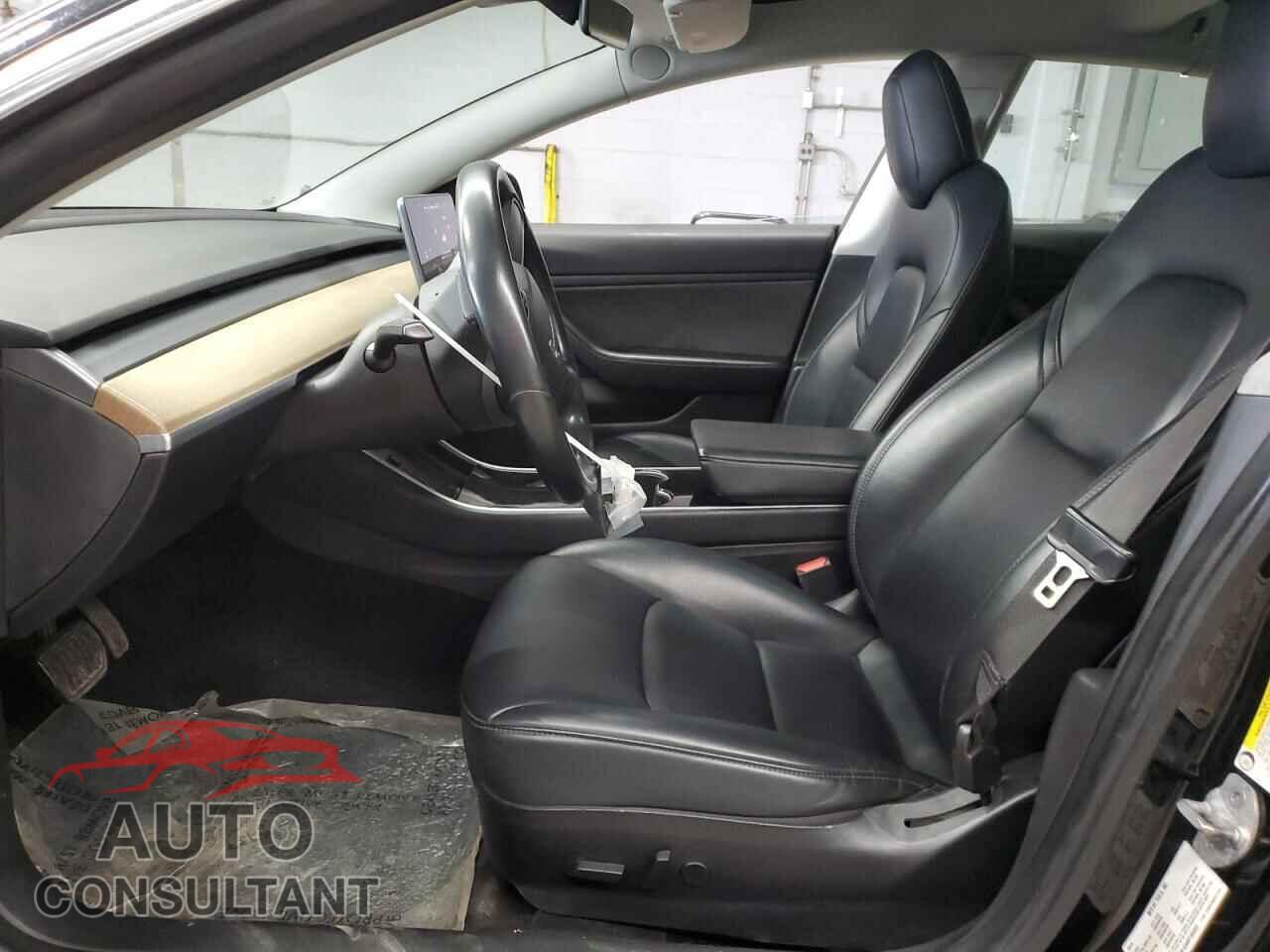 TESLA MODEL 3 2019 - 5YJ3E1EA4KF304653