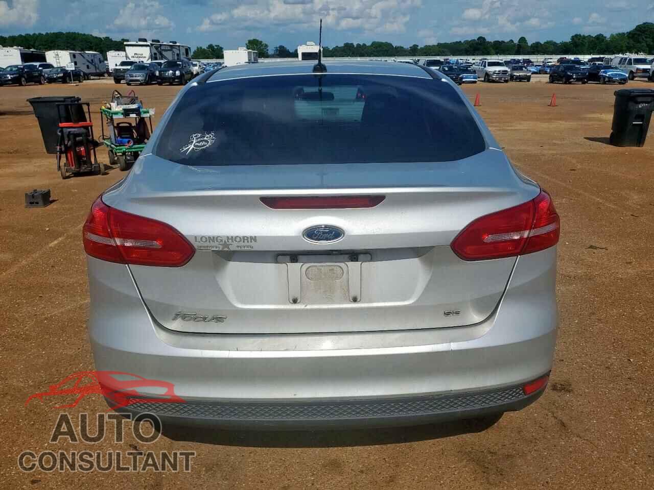 FORD FOCUS 2017 - 1FADP3F20HL342040