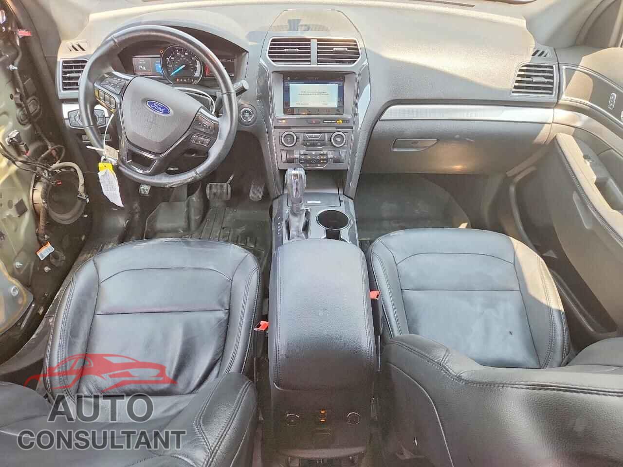 FORD EXPLORER 2018 - 1FM5K8D82JGA45542