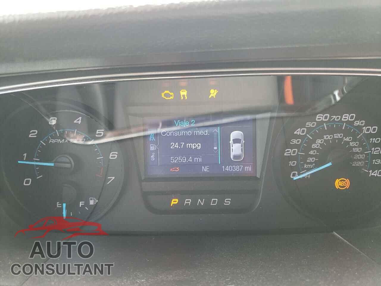 FORD TAURUS 2016 - 1FAHP2E81GG136444