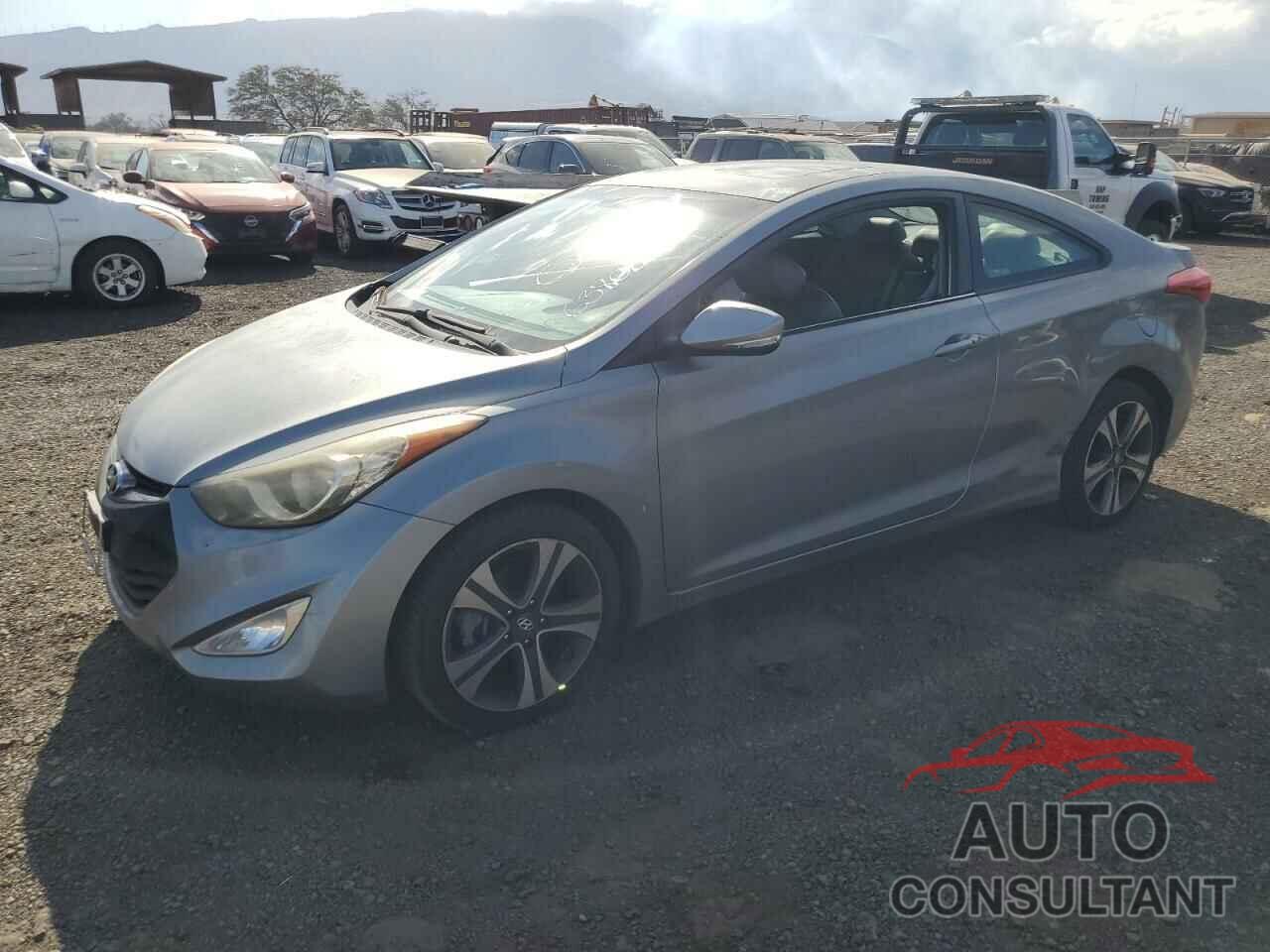 HYUNDAI ELANTRA 2013 - KMHDH6AE4DU005882