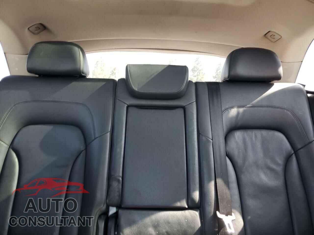 AUDI Q5 2012 - WA1CFAFP2CA137178