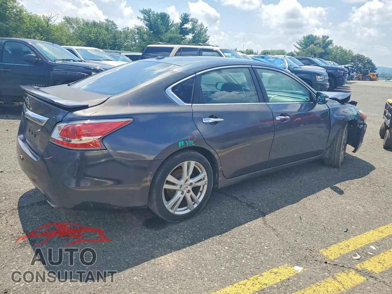 NISSAN ALTIMA 2013 - 1N4BL3AP1DC252427