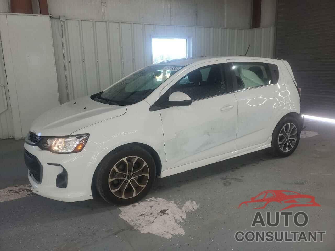 CHEVROLET SONIC 2019 - 1G1JD6SB8K4138514
