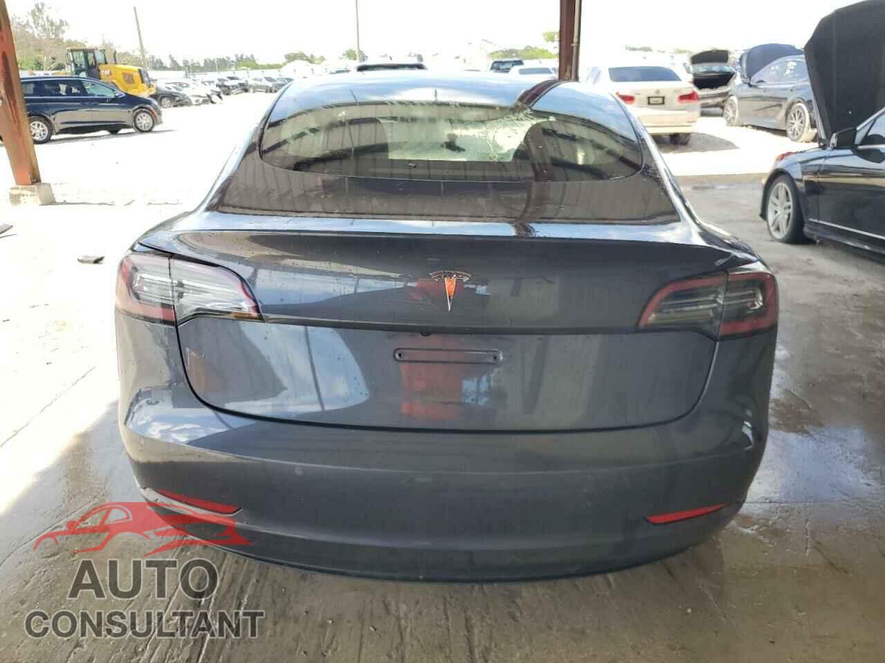 TESLA MODEL 3 2022 - 5YJ3E1EA2NF371787