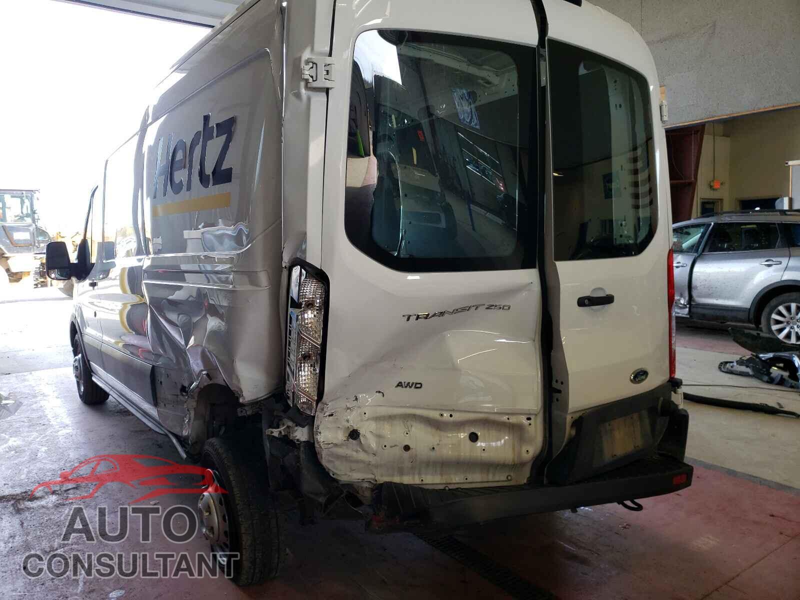 FORD TRANSIT CO 2020 - 1FTBR2C86LKA31256
