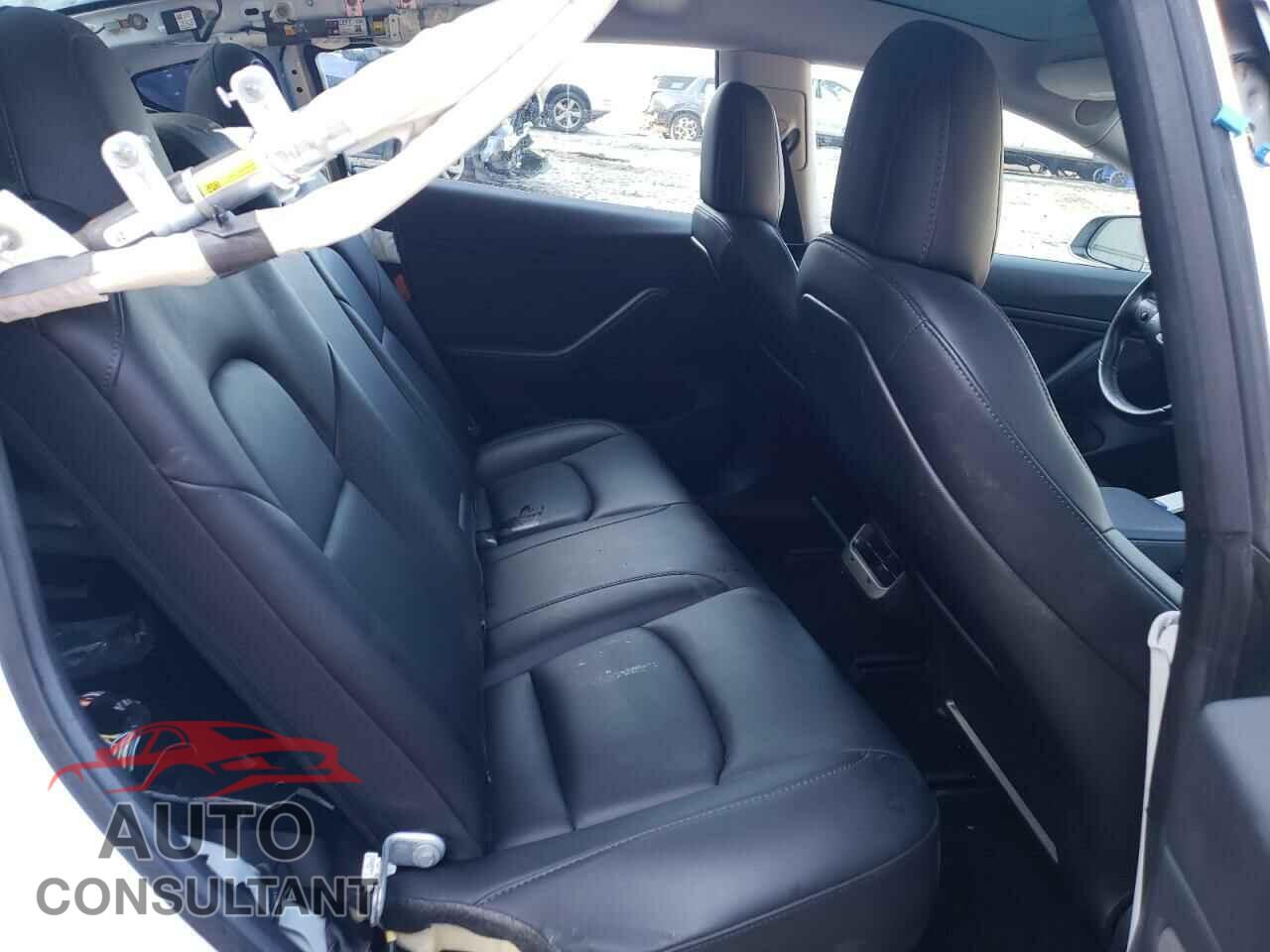 TESLA MODEL 3 2018 - 5YJ3E1EA1JF051158