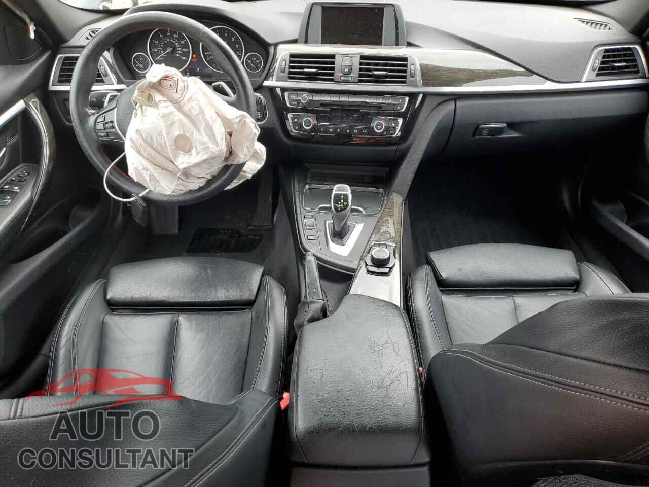 BMW 3 SERIES 2016 - WBA8E3G55GNU04736