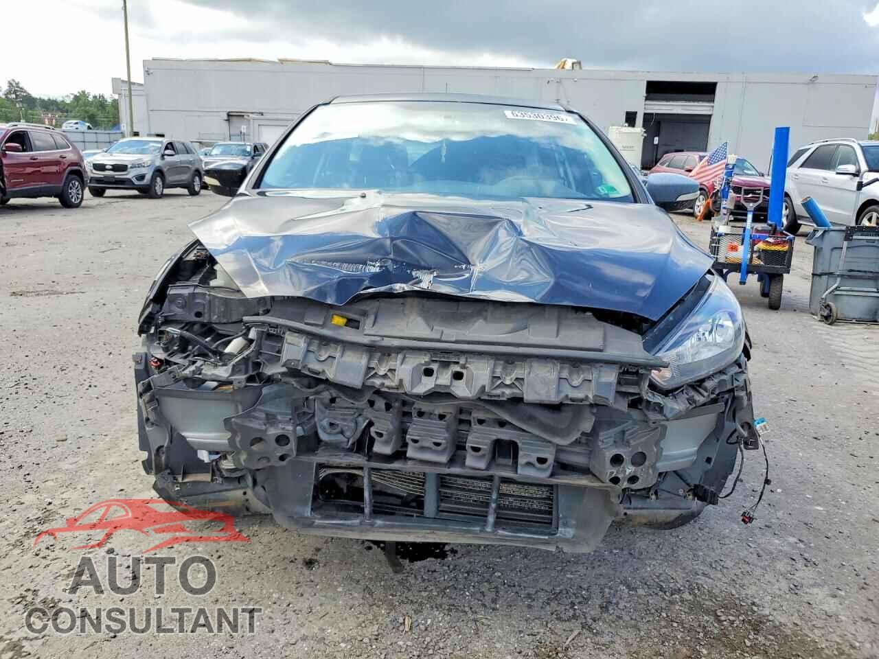 FORD FOCUS 2016 - 1FADP3K2XGL302522