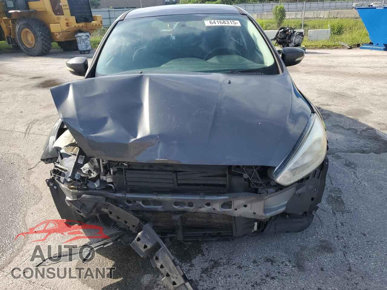 FORD FOCUS 2017 - 1FADP3K26HL346258