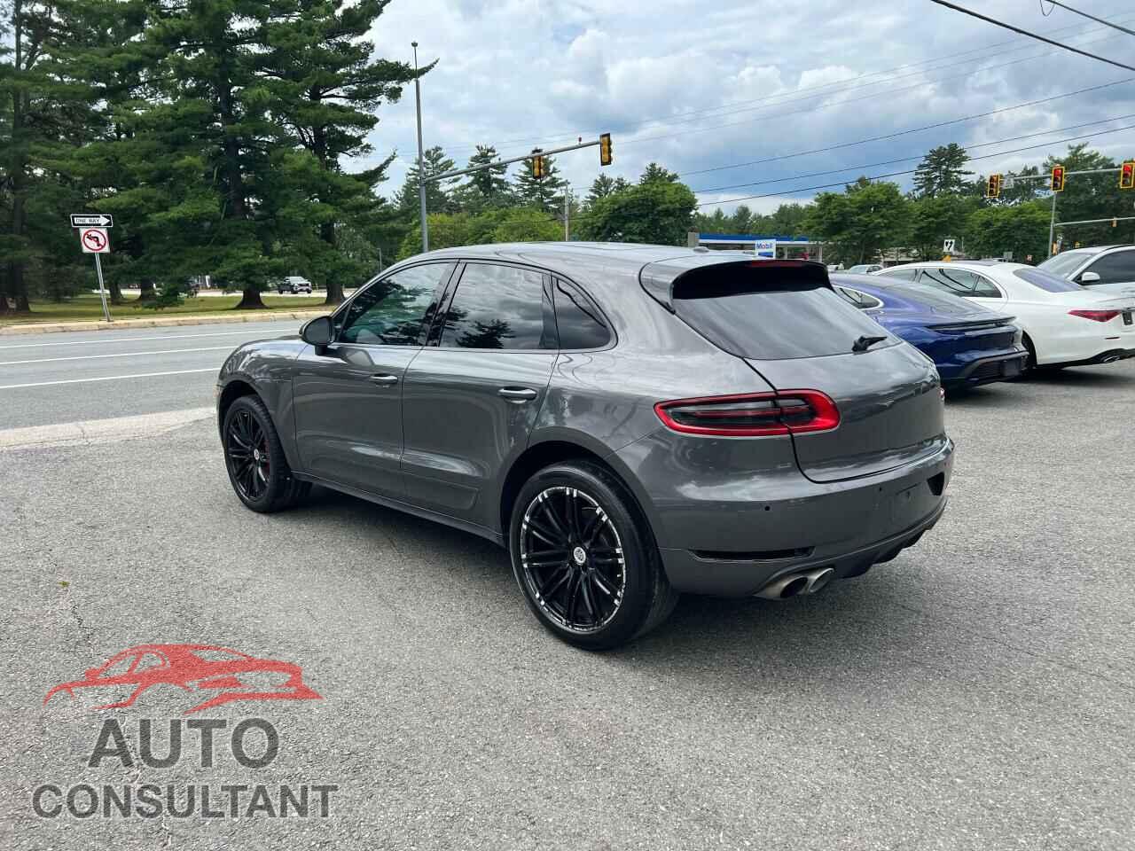 PORSCHE MACAN 2016 - WP1AB2A53GLB59073