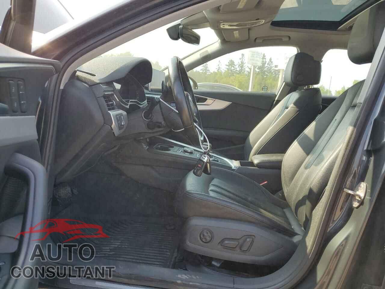 AUDI A4 2017 - WAUCNAF43HN018437