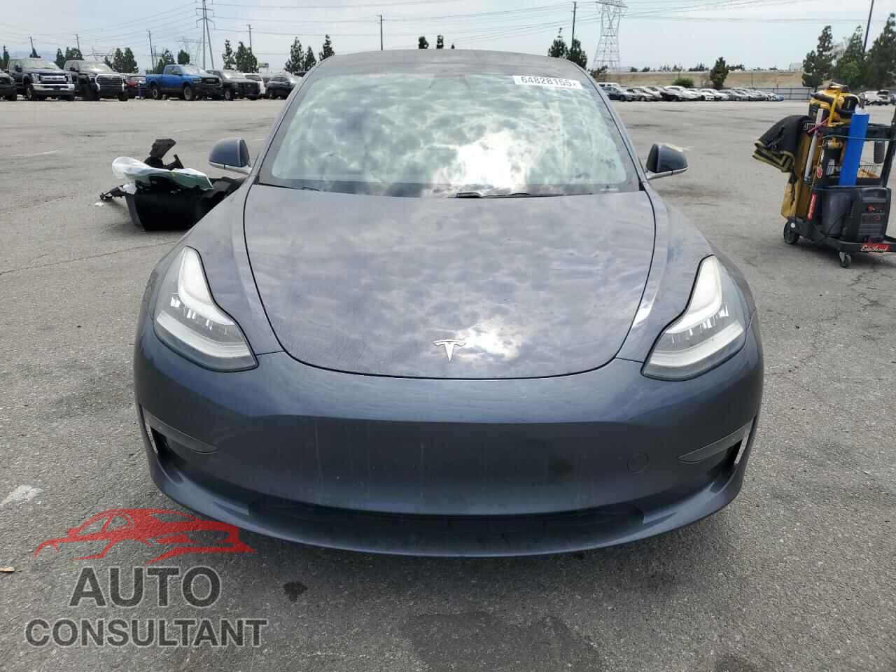 TESLA MODEL 3 2019 - 5YJ3E1EB1KF492945