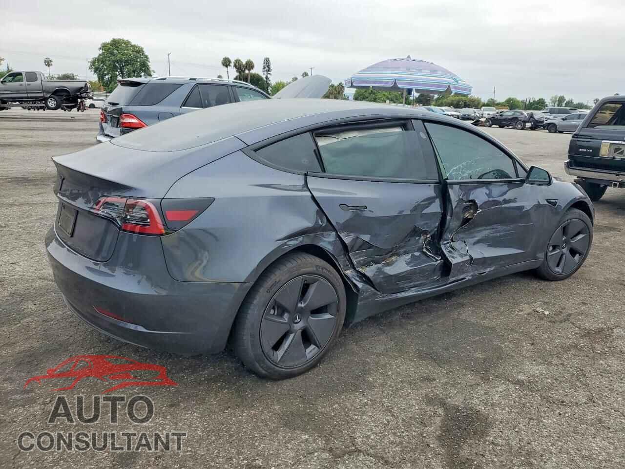 TESLA MODEL 3 2023 - 5YJ3E1EA1PF684137