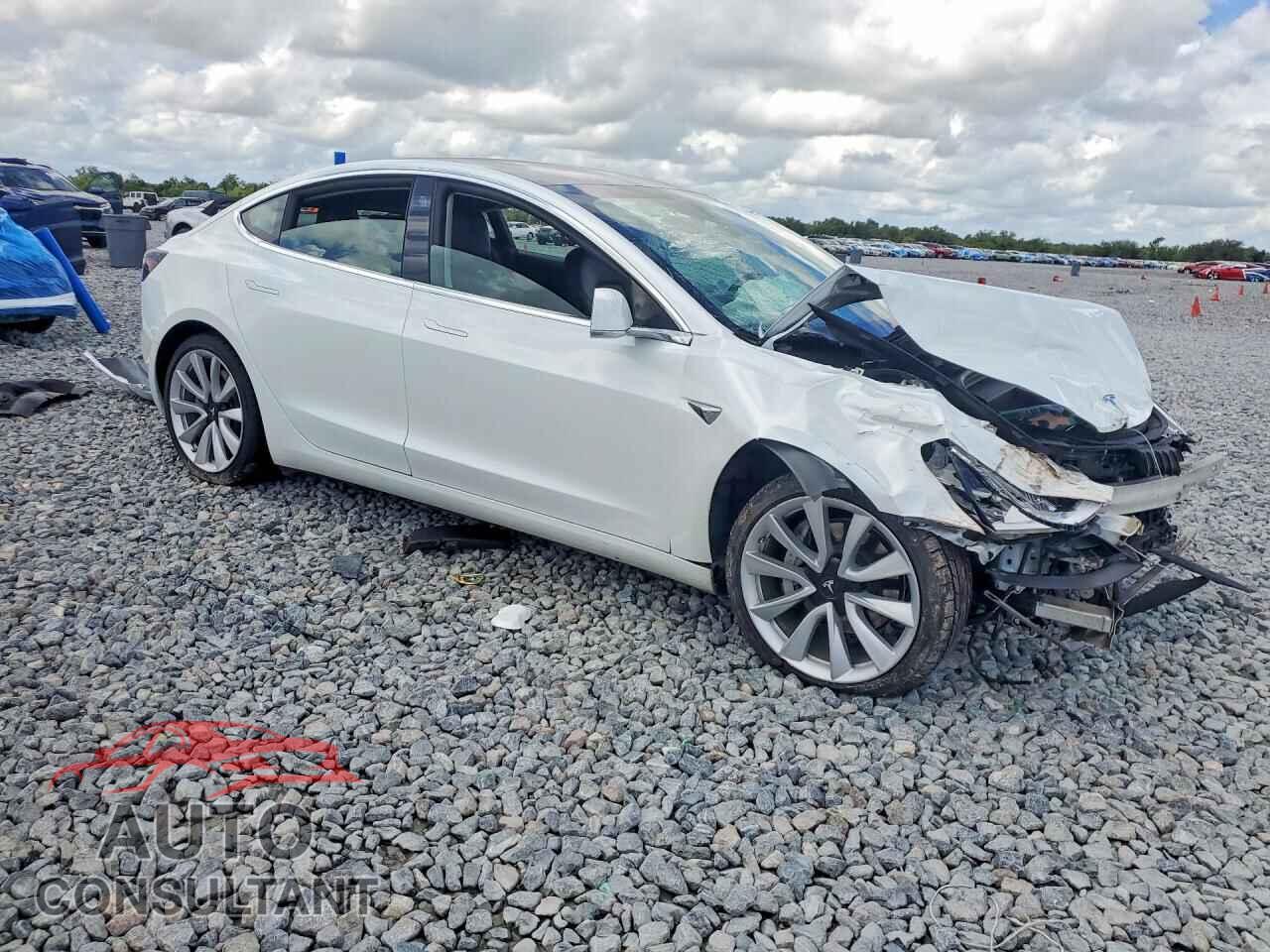TESLA MODEL 3 2020 - 5YJ3E1EA2LF590990