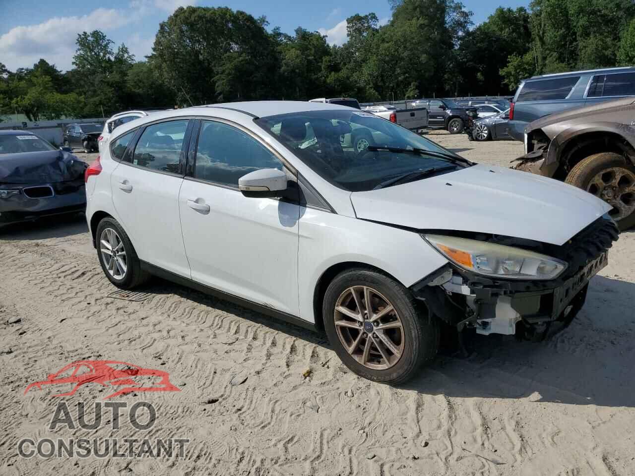 FORD FOCUS 2015 - 1FADP3K25FL214069