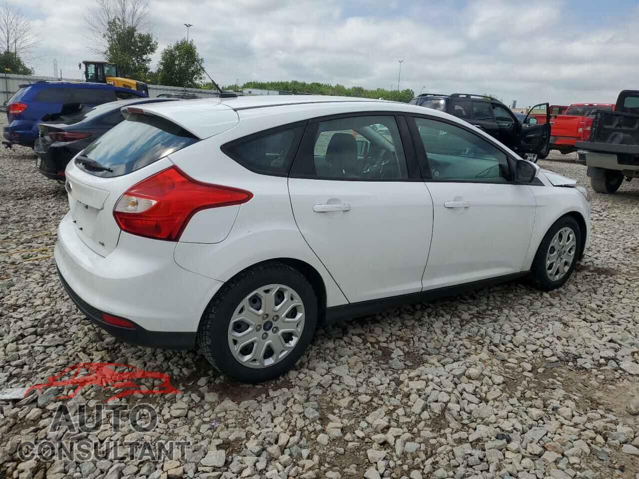 FORD FOCUS 2012 - 1FAHP3K27CL236426