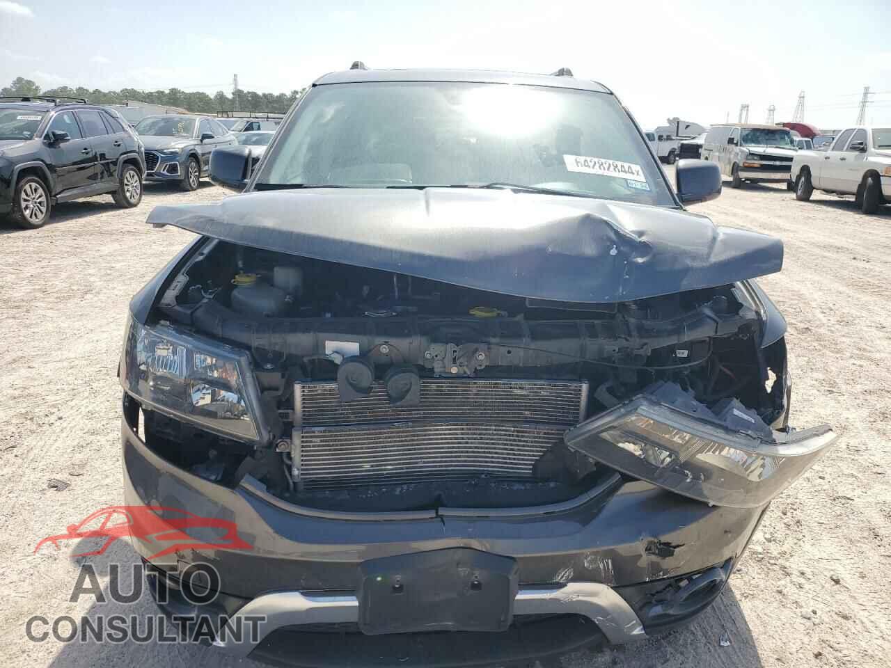 DODGE JOURNEY 2020 - 3C4PDCGB5LT267945