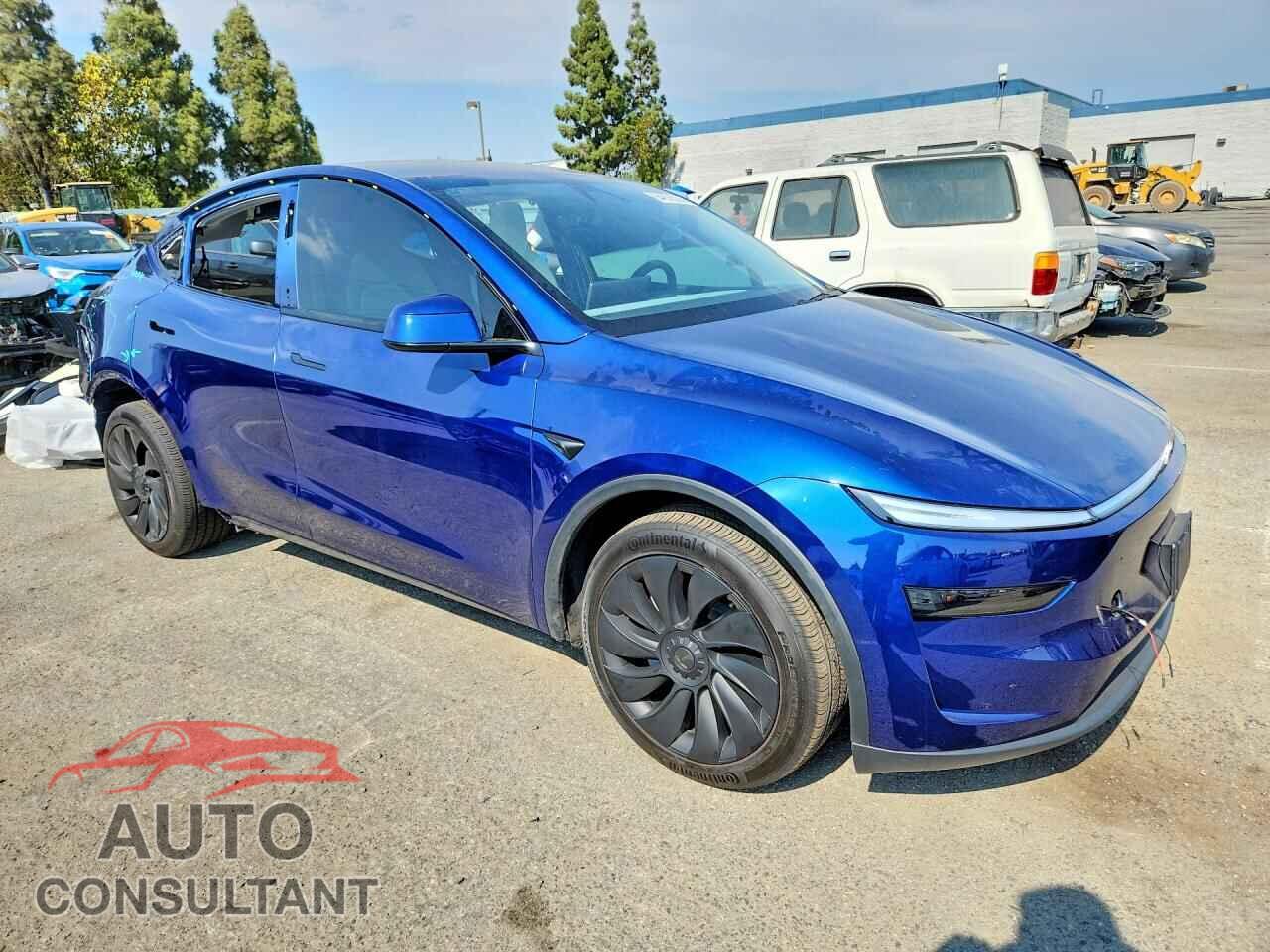 TESLA MODEL Y 2026 - 7SAYGDED7TF457575