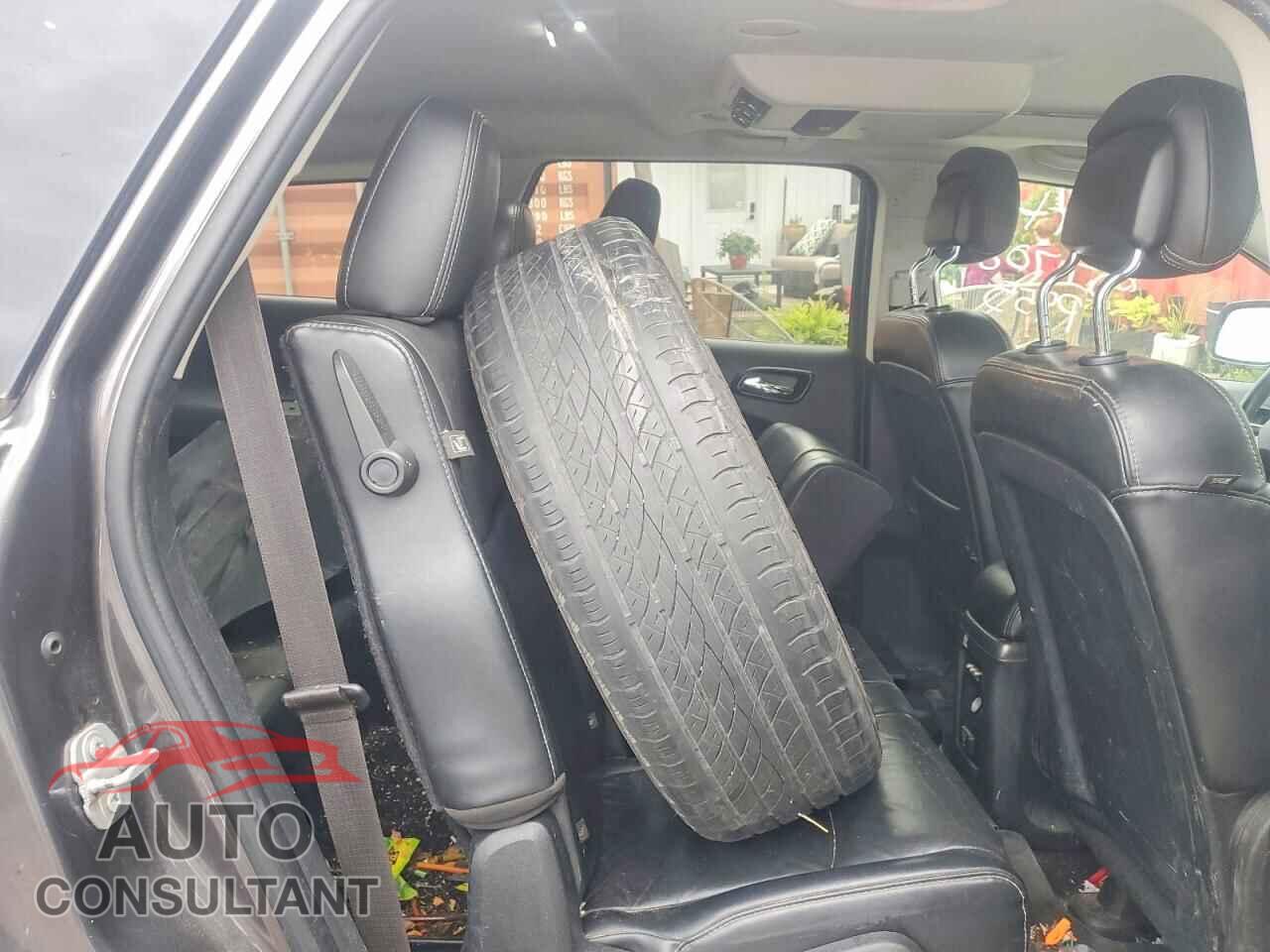 DODGE JOURNEY 2017 - 3C4PDDGG3HT557433