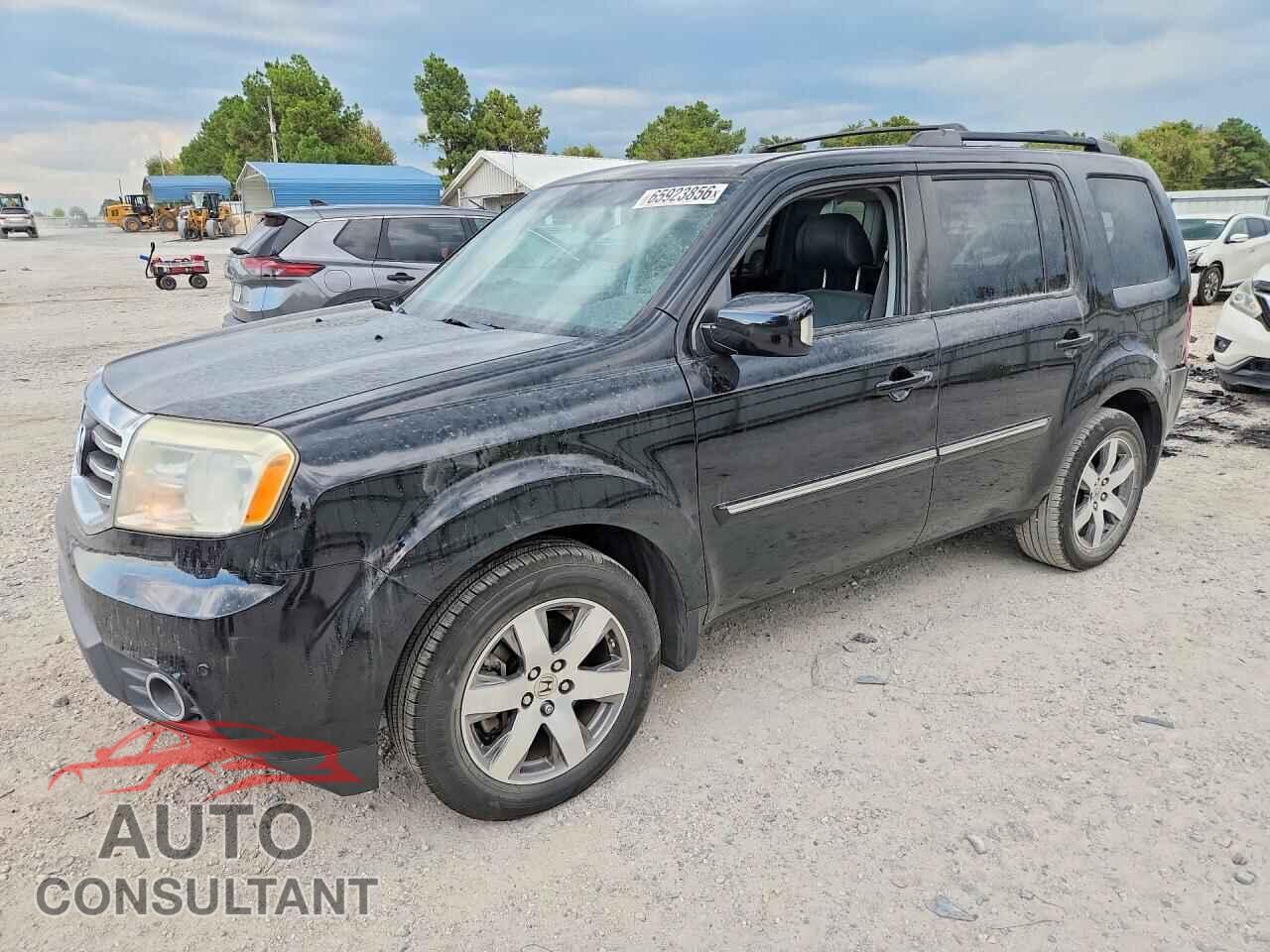 HONDA PILOT 2015 - 5FNYF4H92FB023544