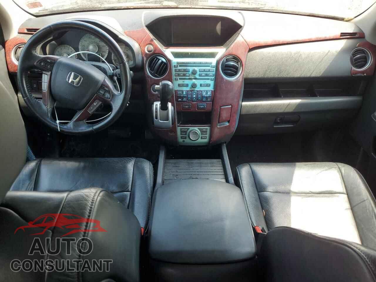 HONDA PILOT 2011 - 5FNYF4H96BB018714