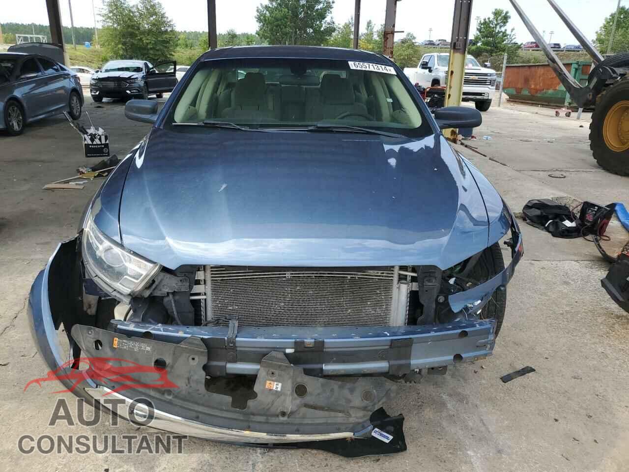 FORD TAURUS 2018 - 1FAHP2D86JG132169