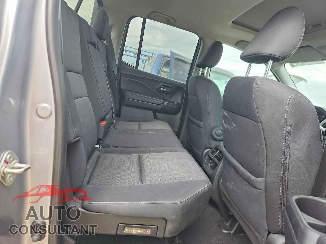 HONDA RIDGELINE 2018 - 5FPYK3F18JB501971