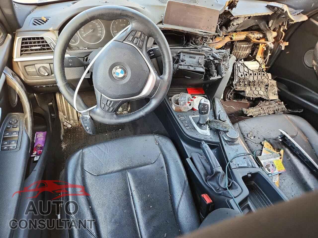 BMW 3 SERIES 2017 - WBA8D9G32HNU64446