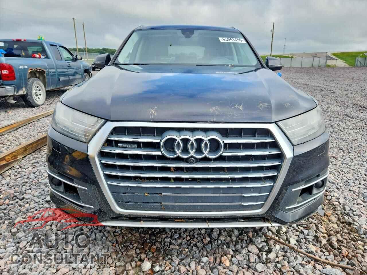 AUDI Q7 2019 - WA1LAAF70KD020081