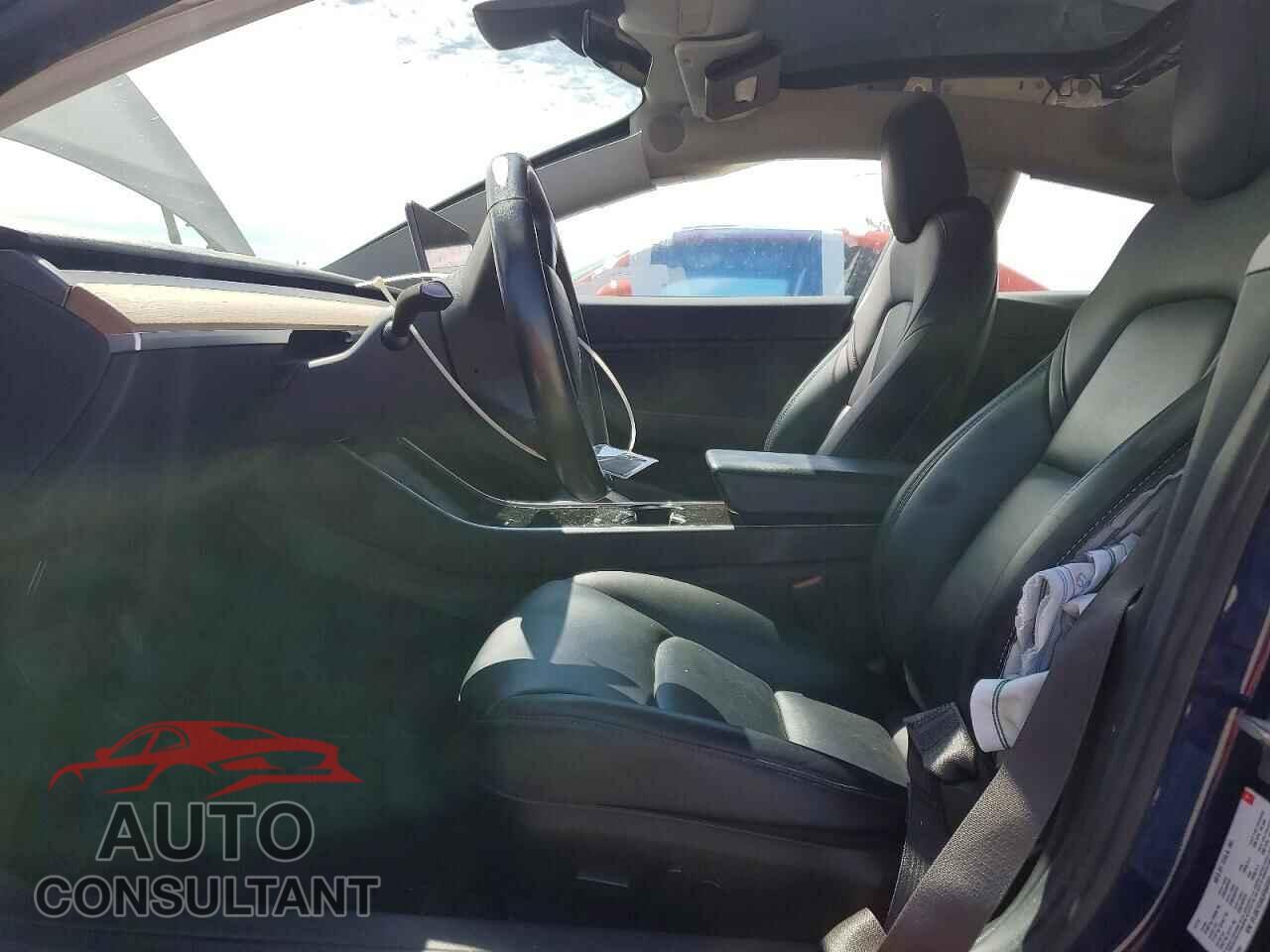 TESLA MODEL 3 2018 - 5YJ3E1EA9JF040392
