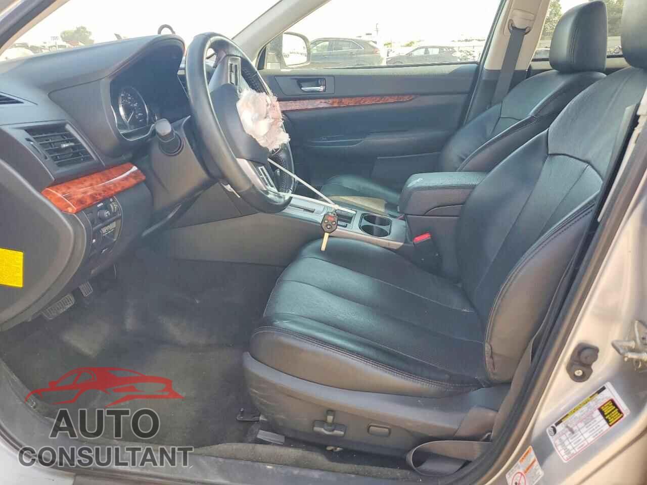 SUBARU OUTBACK 2012 - 4S4BRBKC4C3230219