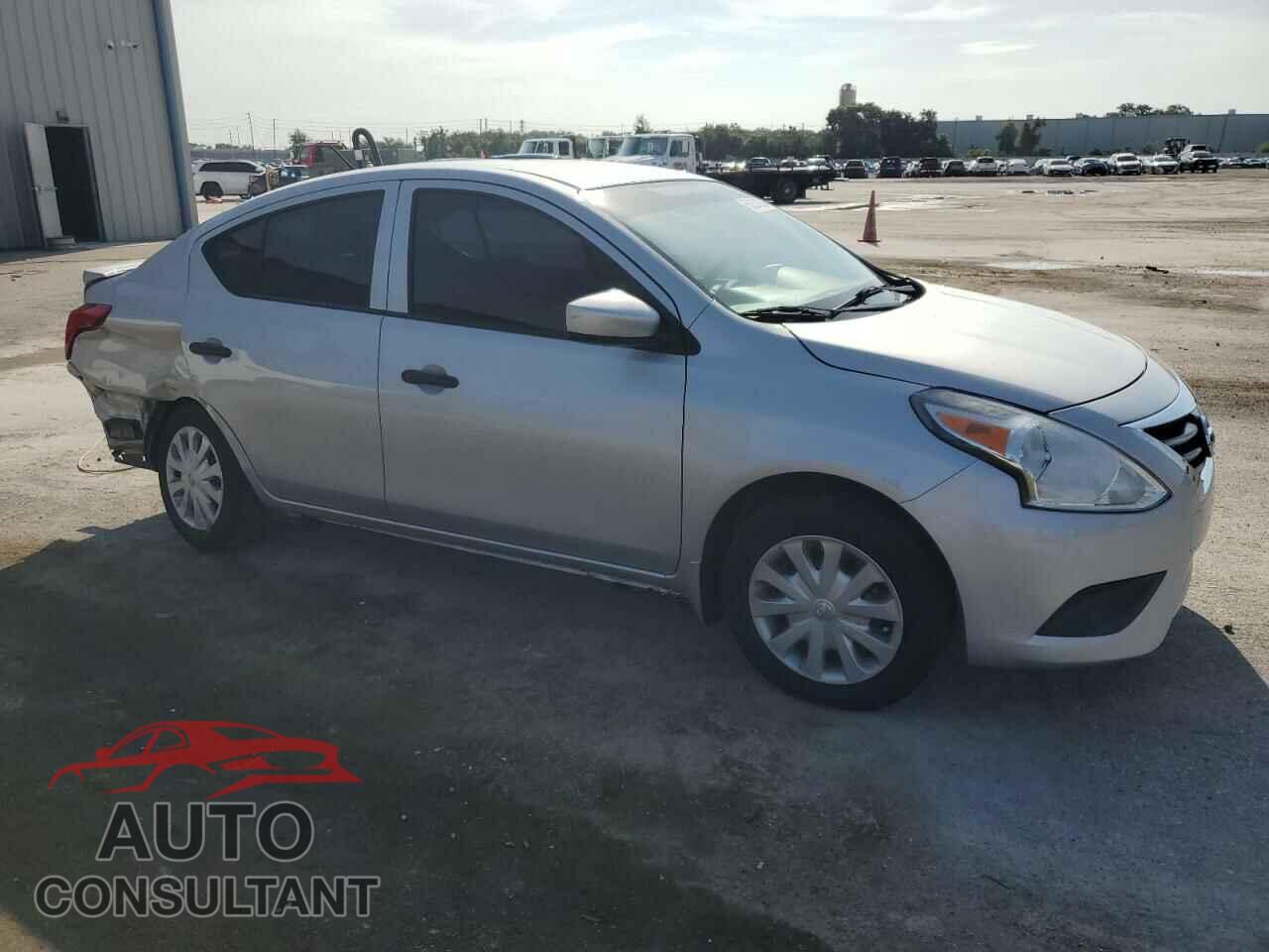 NISSAN VERSA 2017 - 3N1CN7AP3HL829939