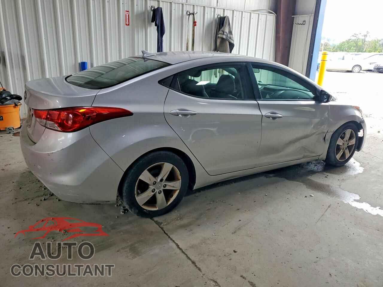 HYUNDAI ELANTRA 2012 - KMHDH4AE3CU187092