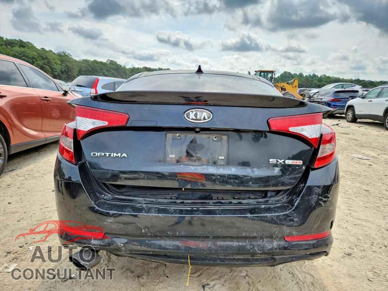 KIA OPTIMA 2012 - 5XXGR4A68CG076177