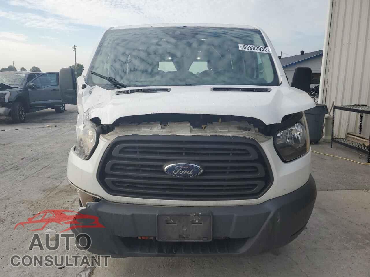 FORD TRANSIT 2018 - 1FTYR2ZM2JKB39899