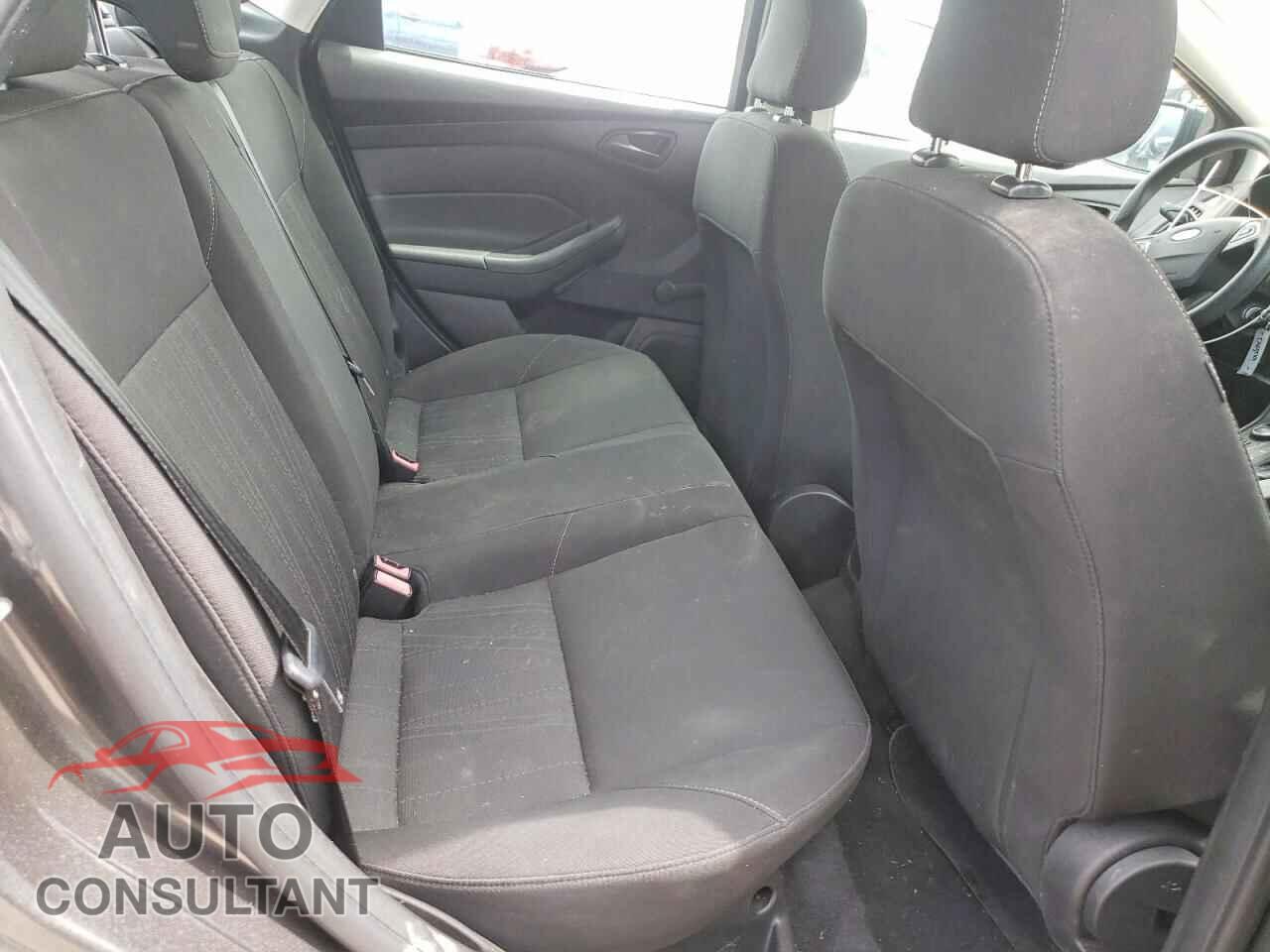 FORD FOCUS 2016 - 1FADP3E23GL209482