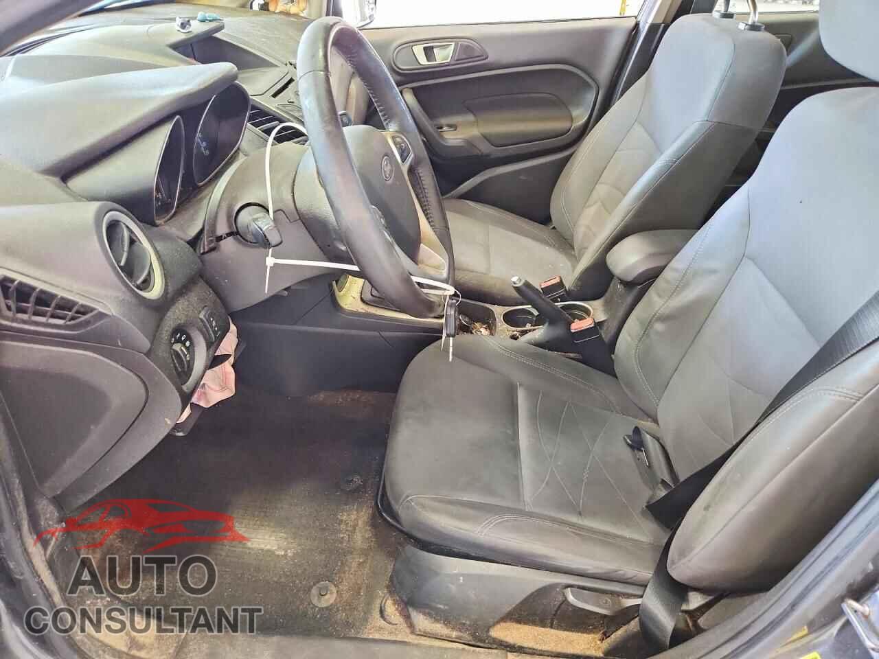 FORD FIESTA 2016 - 3FADP4EJ4GM130155