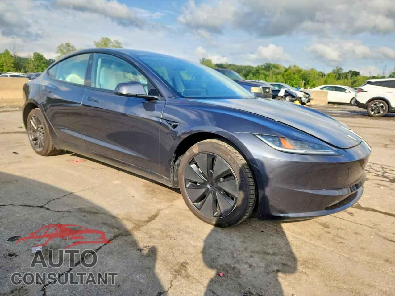 TESLA MODEL 3 2025 - 5YJ3E1EA5SF974129