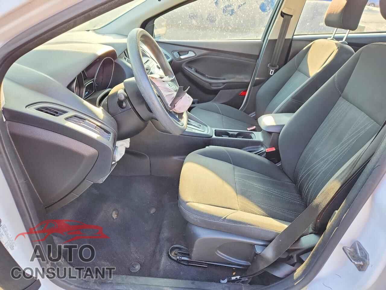 FORD FOCUS 2016 - 1FADP3F24GL320265
