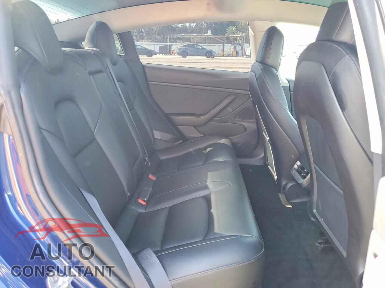 TESLA MODEL 3 2019 - 5YJ3E1EA5KF419715